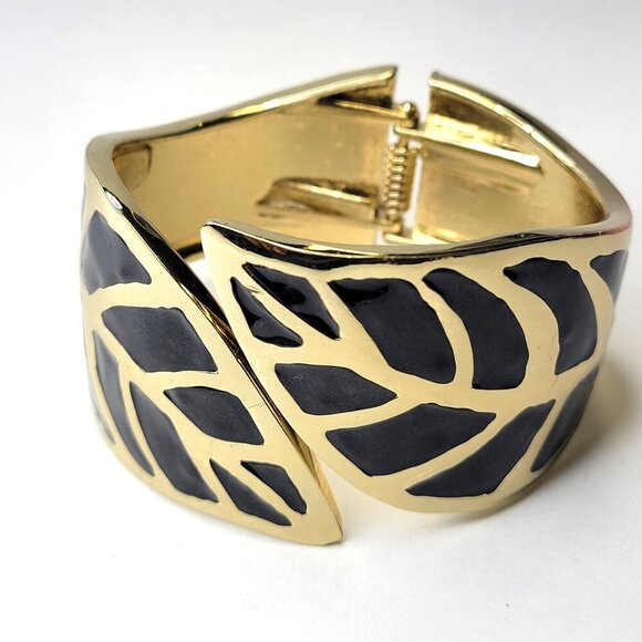 Black and Gold Enamel Leaf Hinged Bangle - Picture 1 of 12
